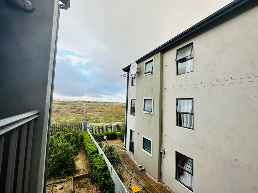 2 Bedroom Property for Sale in Parklands Western Cape
